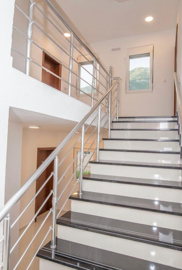 Apartmani Nela Sutomore Exterior foto